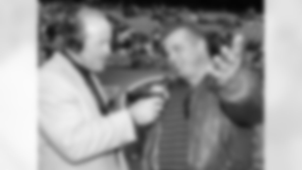 Marty Lyons Photos