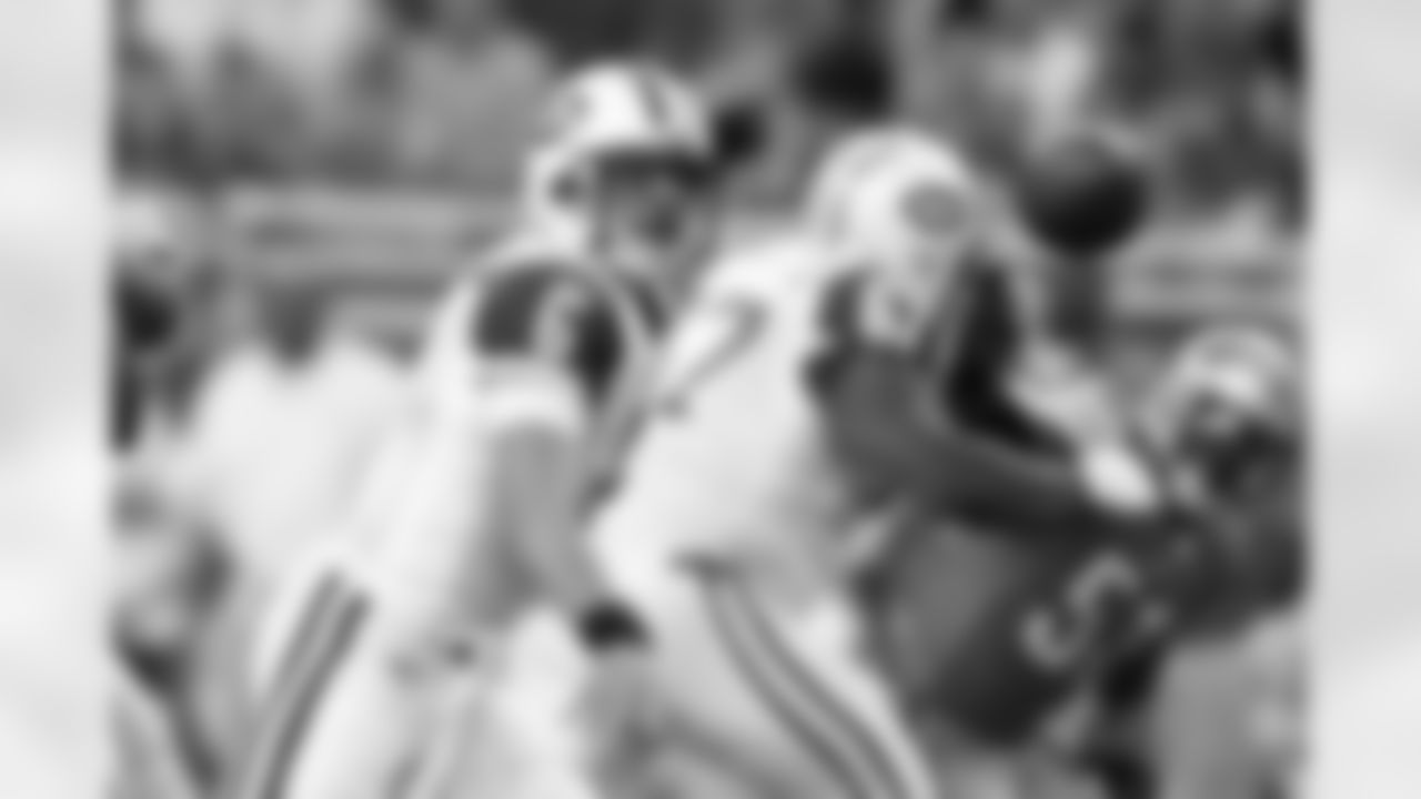 2010 Week 9 Jets vs Lions Game Photos