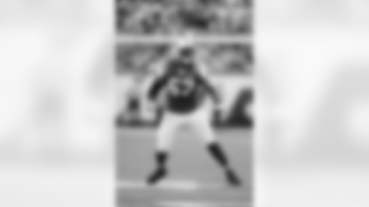 Bart Scott Photos