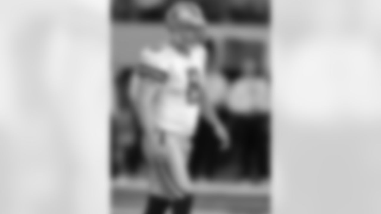 K Nick Folk Photos
