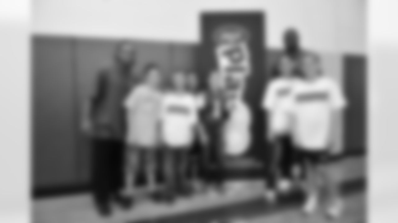 NFL Play 60 Challenge: Wilson and Dixon Inspire Local Kids
