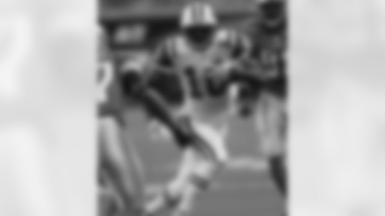 Santonio Holmes Photos