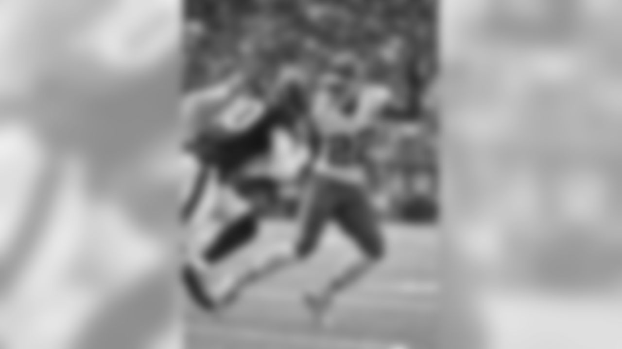 LCB Marcus Peters