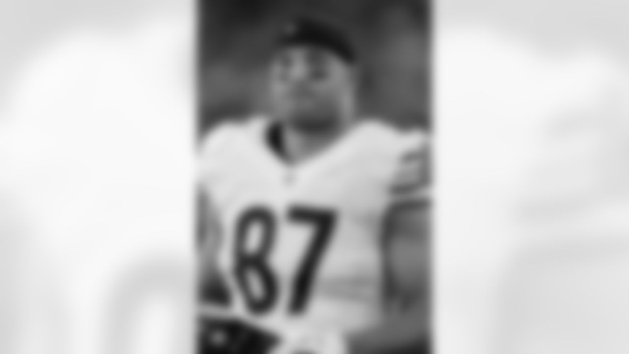 Davis caught five touchdowns in 2011 before establishing career highs with 19 catches and 229 yards the next season.