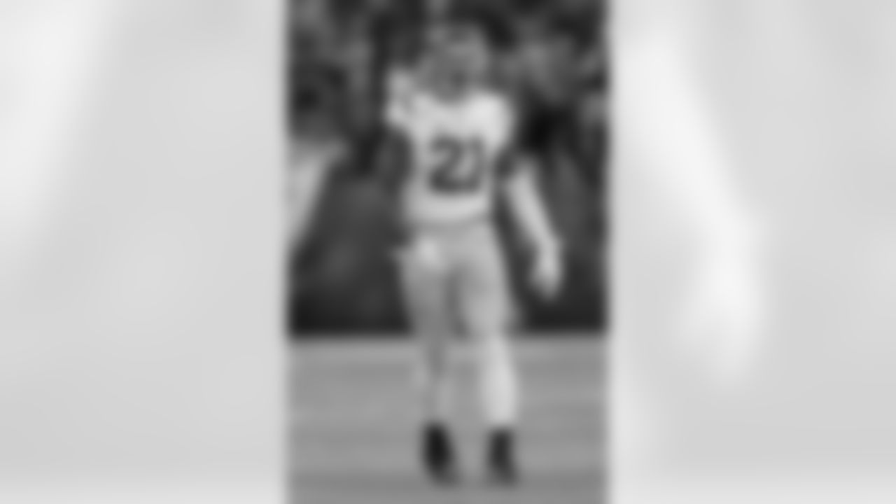 USC OLB Su'a Cravens