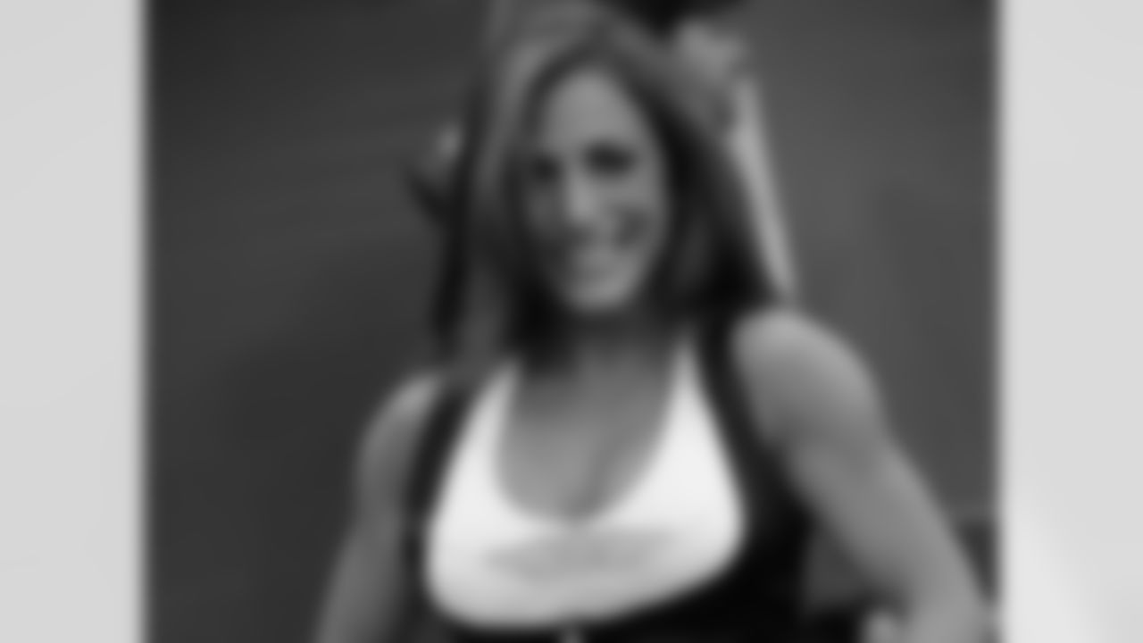 Danielle C. 2009 Flight Crew Member Photos