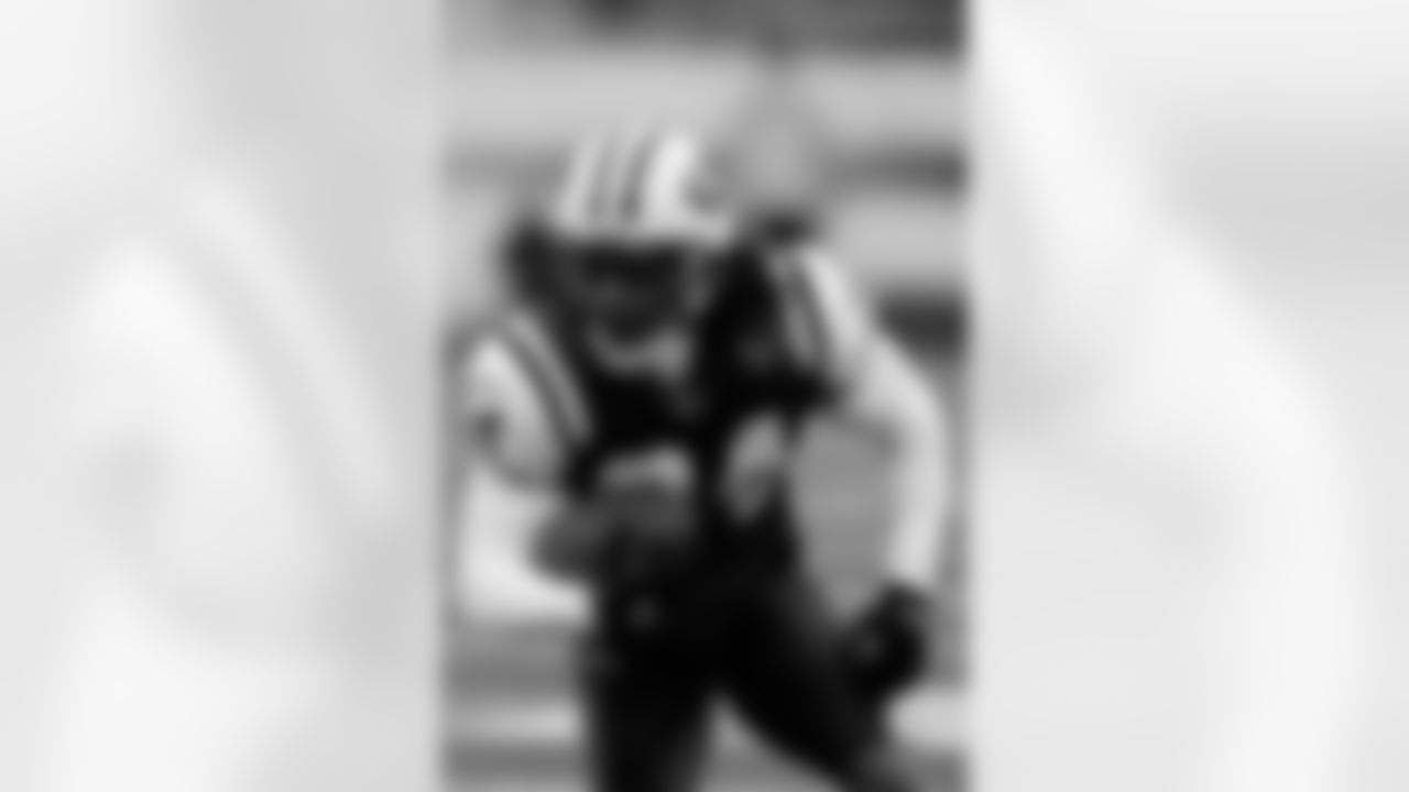 2010 Week 17 Jets vs Bills Game Photos