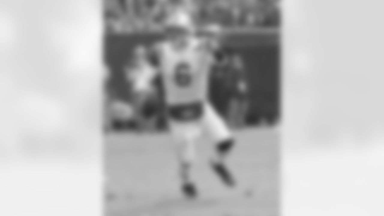 Mark Sanchez Photos