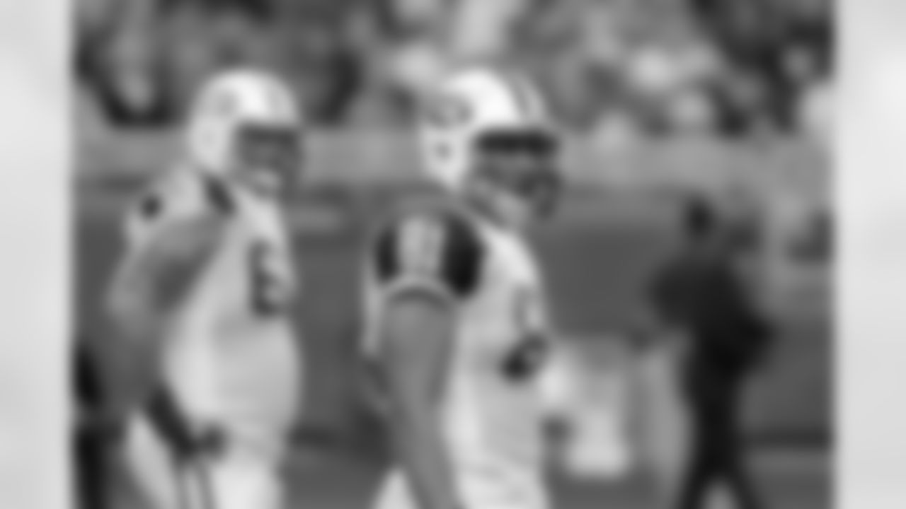 2010 Week 9 Jets vs Lions Game Photos