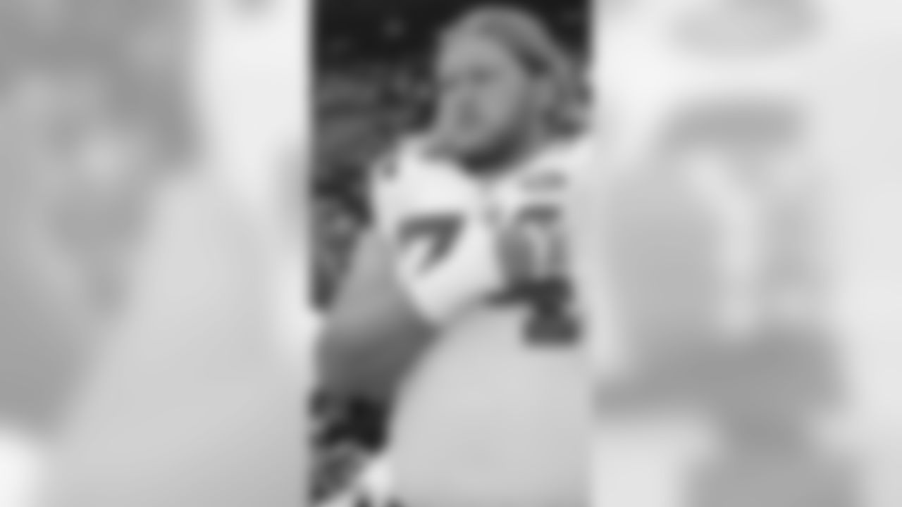 Nick Mangold Photos