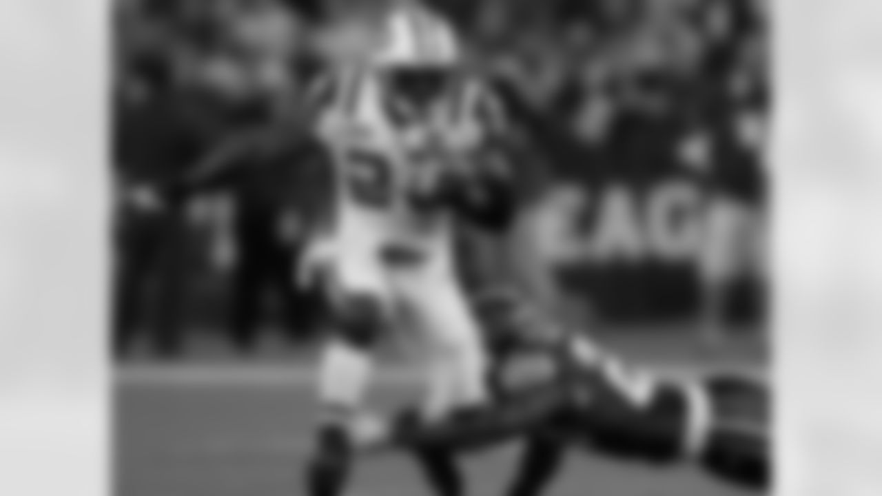 2009 Week 13 Jets at Bills Photos