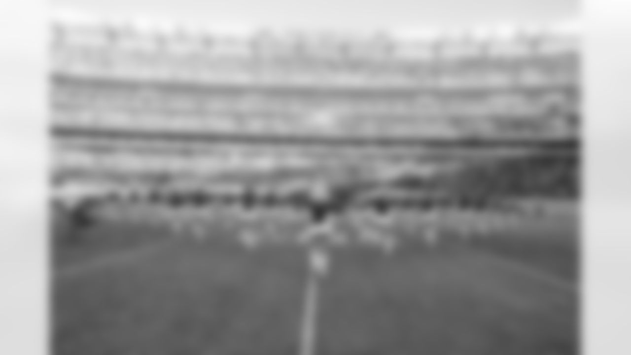 New York Jets Flight Crew: Jets vs Giants