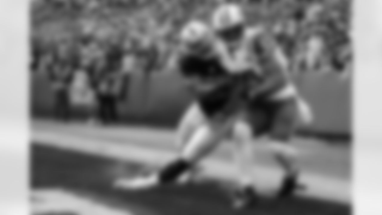 TE Kellen Davis