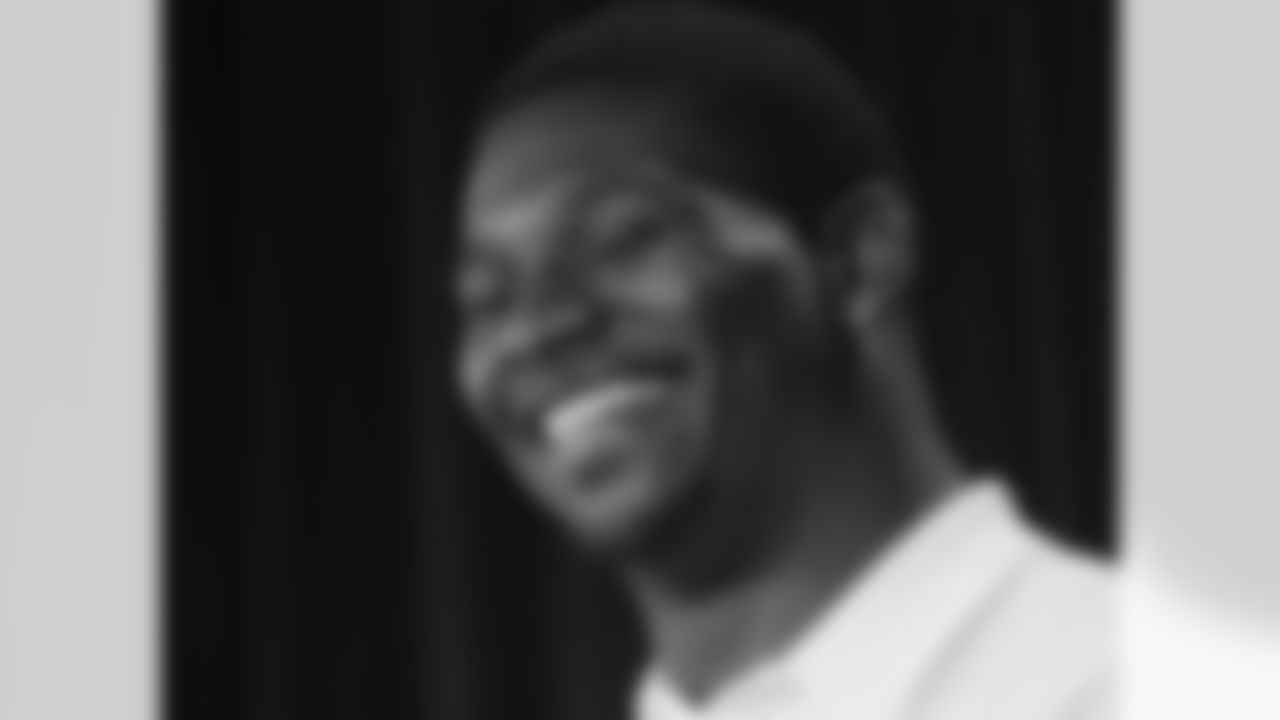 RB #21 LaDainian Tomlinson