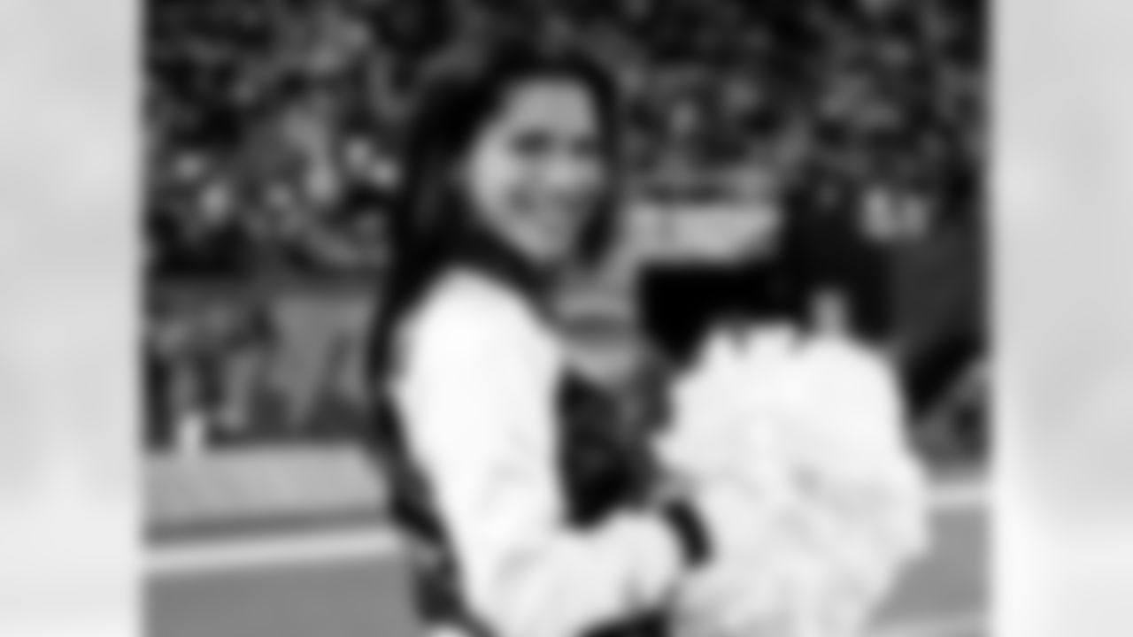 2009 Week 6 Jets vs Bills Flight Crew Photos