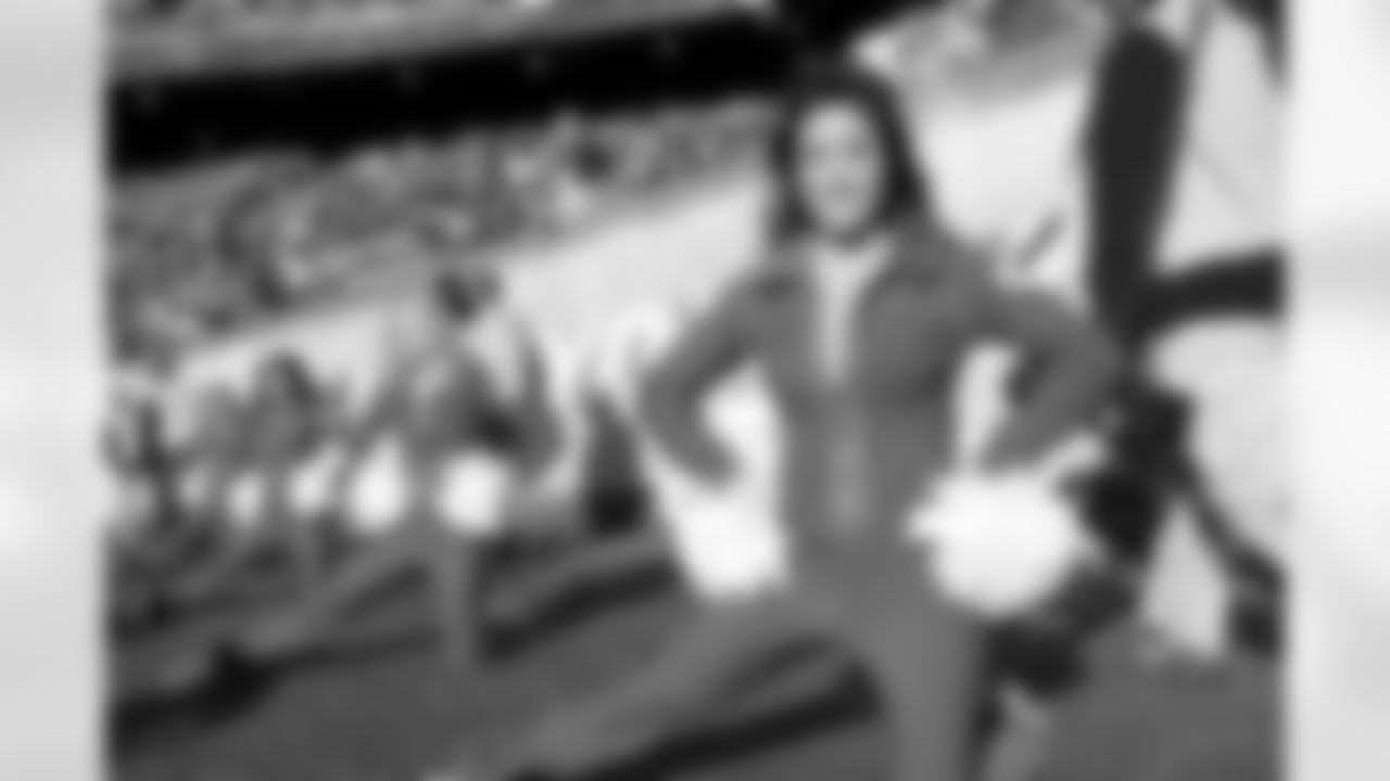 New York Jets Flight Crew: Jets vs Chiefs