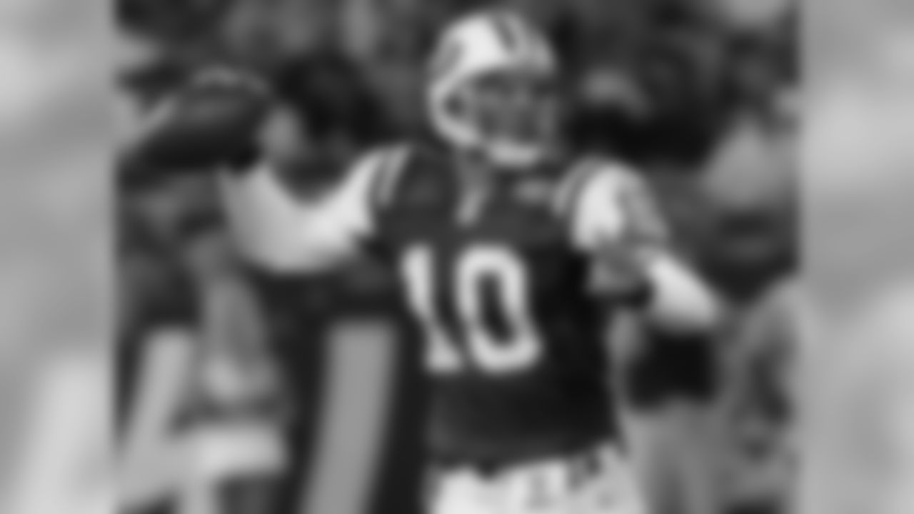 QB Erik Ainge Photos