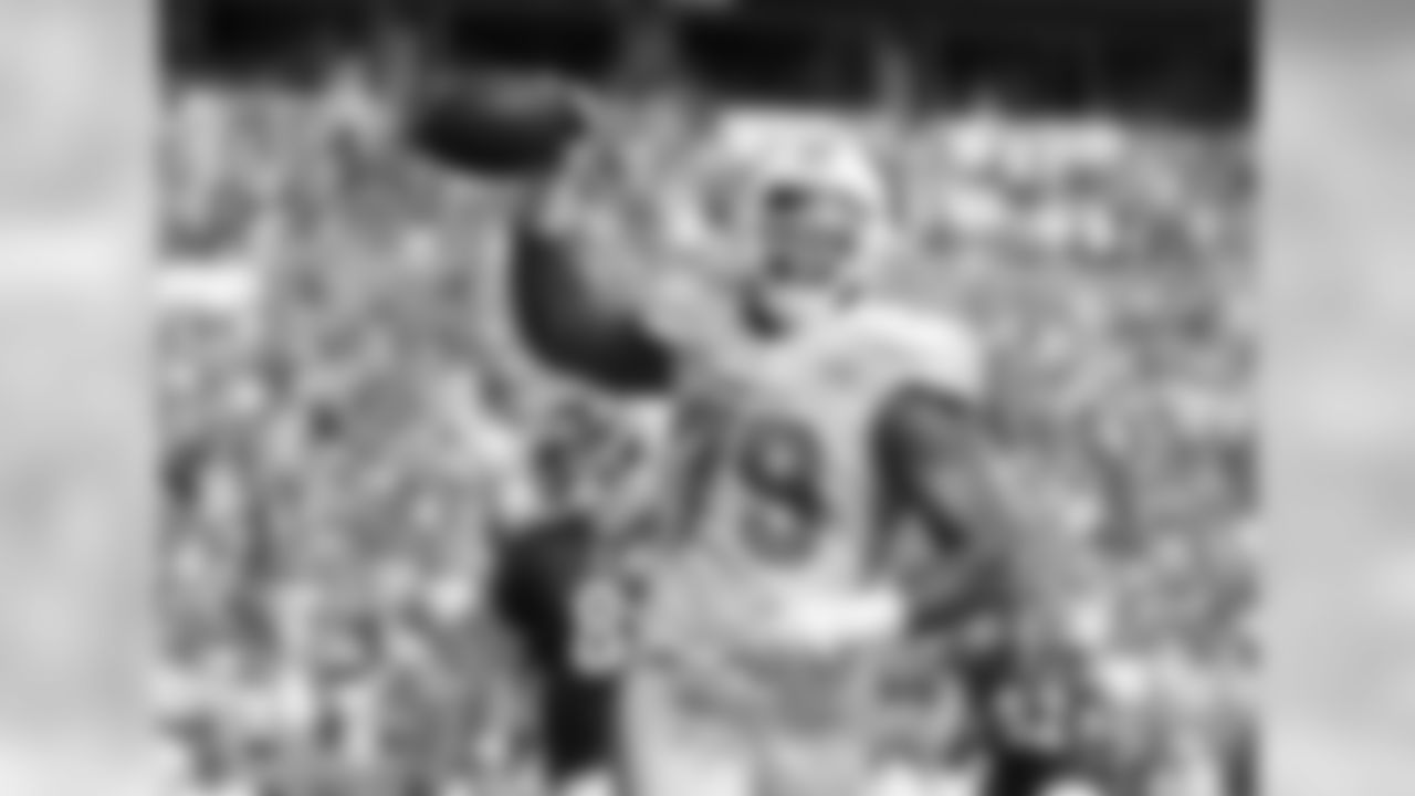 27. DE Derrick Shelby, Miami Dolphins