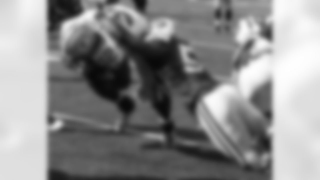 Bart Scott Photos