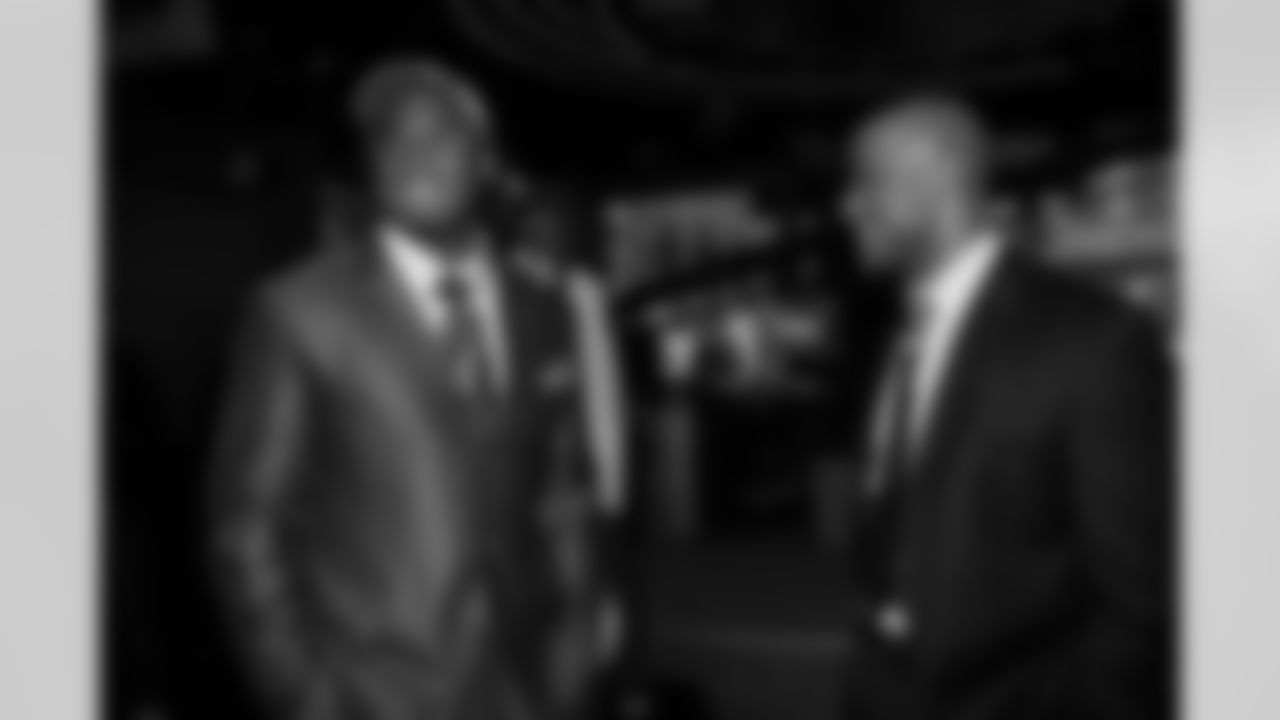 Gholston and SportsNet New York's Brian Custer share a moment