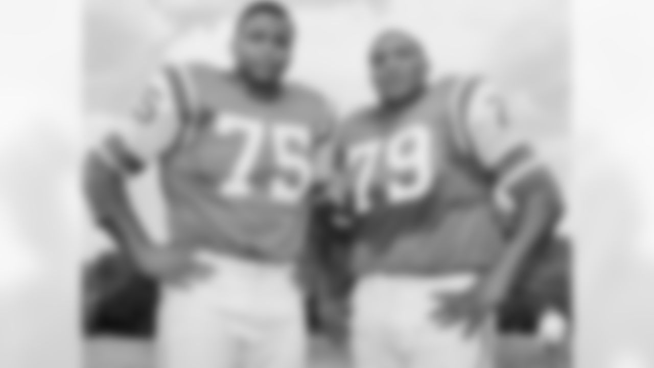 Winston Hill Photos