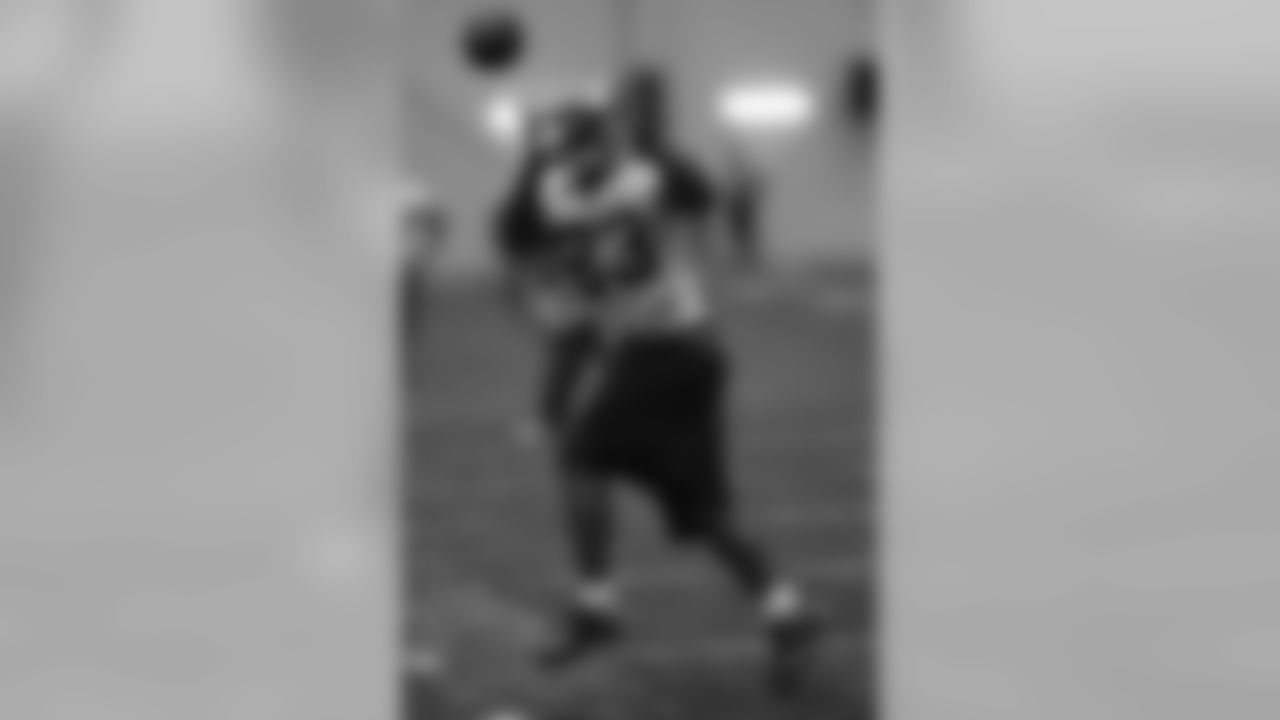 RB Shonn Greene Photos