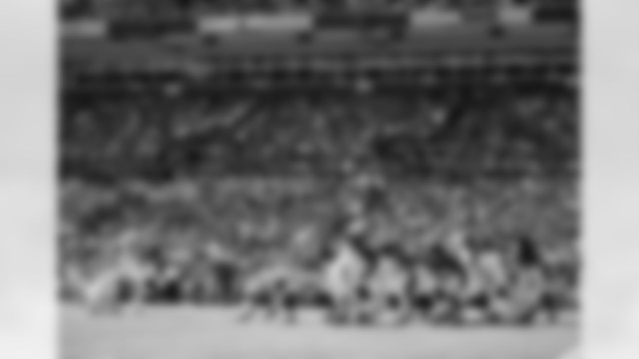 2010 Week 6 Jets at Broncos Game Photos
