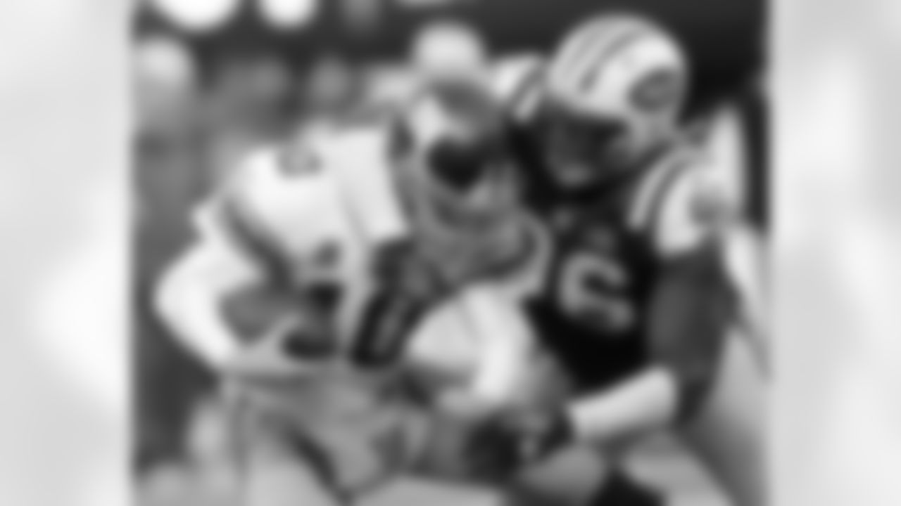 Muhammad Wilkerson Photos