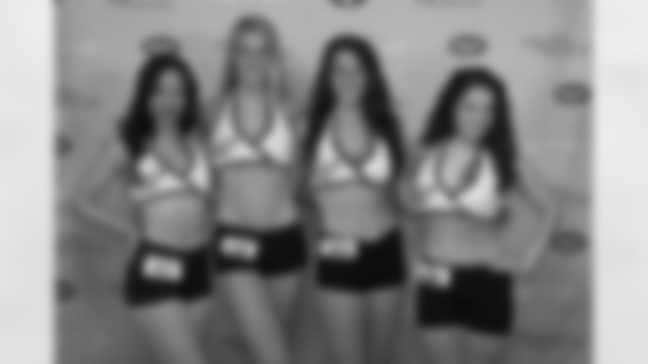 Dahiana P. - Colleen K. - Nina R. - Emily M.