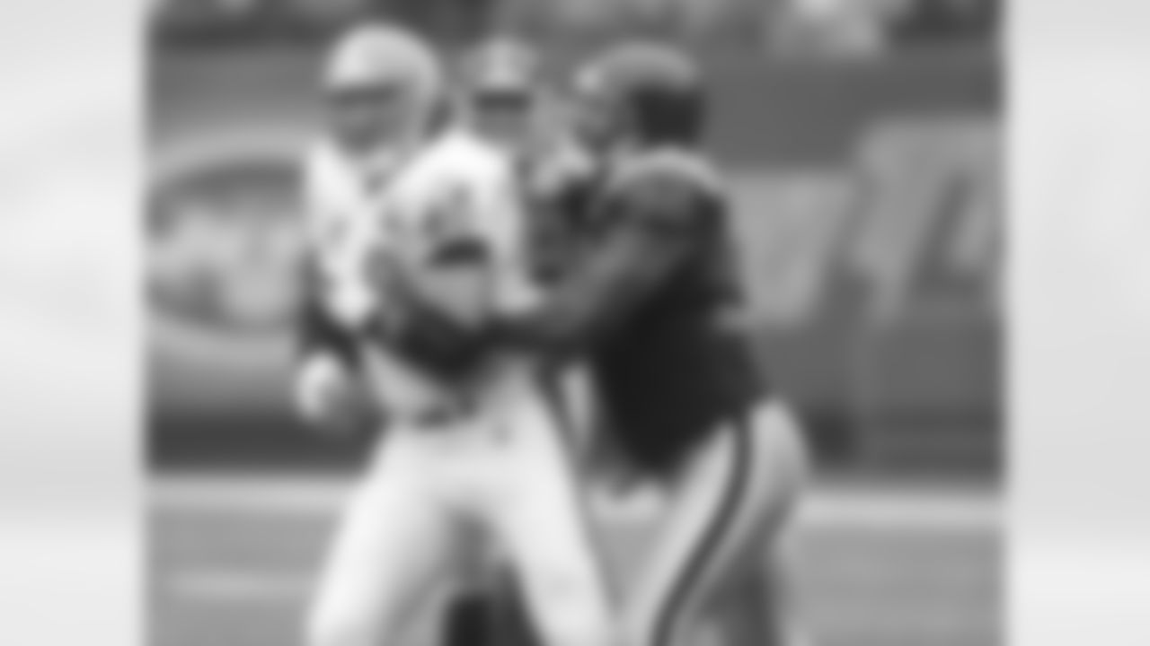 2009 Week 3 - Jets vs Titans Photos