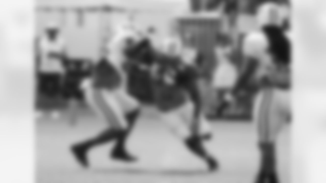 LB Demario Davis