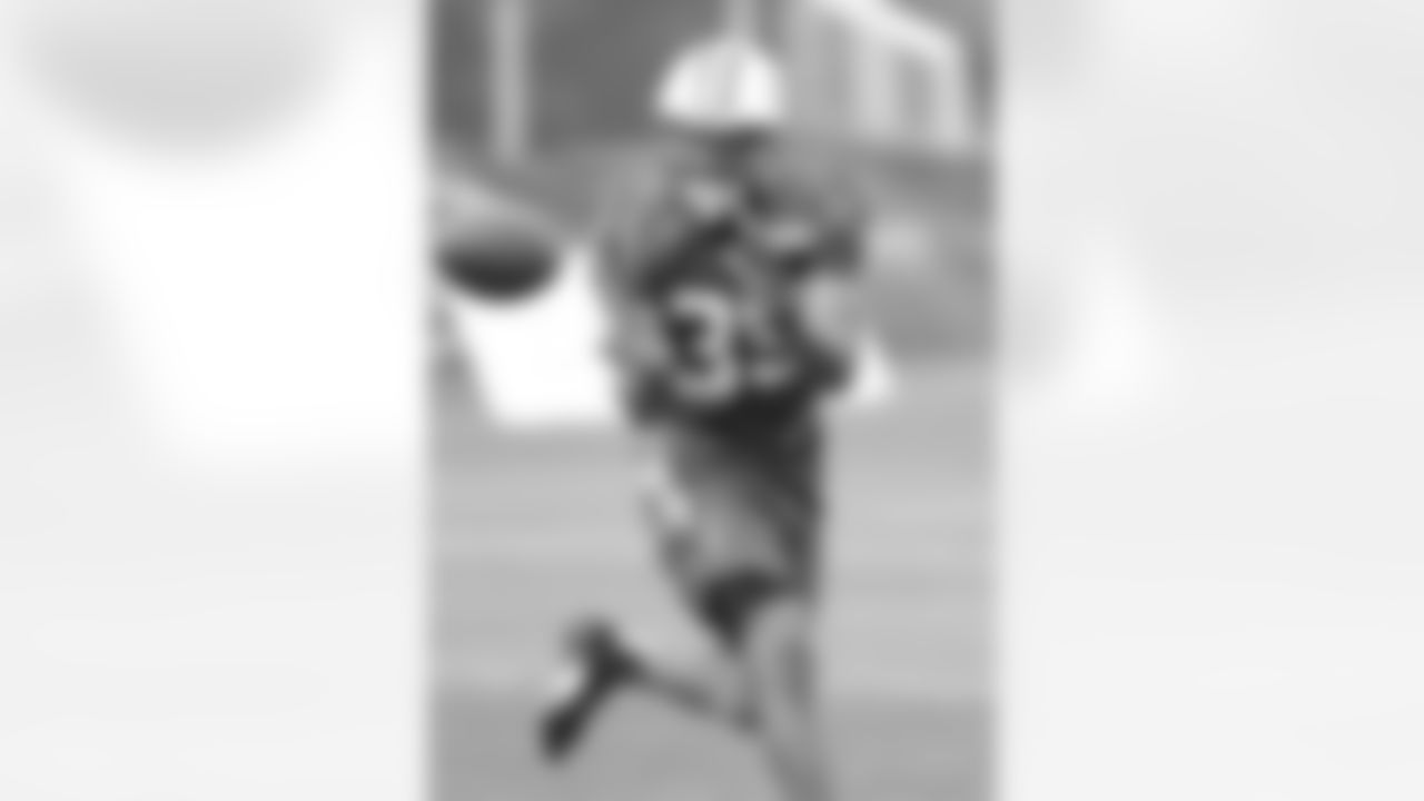 Throughout his career in football, DB Antonio Allen had never played cornerback. As of Monday, he was lined up on the outside as injuries to the top three cornerbacks (Dee Milliner, Dexter McDougle and Dimitri Patterson) really hurt the depth of the position. Allen, however, accepted the challenge and flourished in his first day playing corner, intercepting two passes.