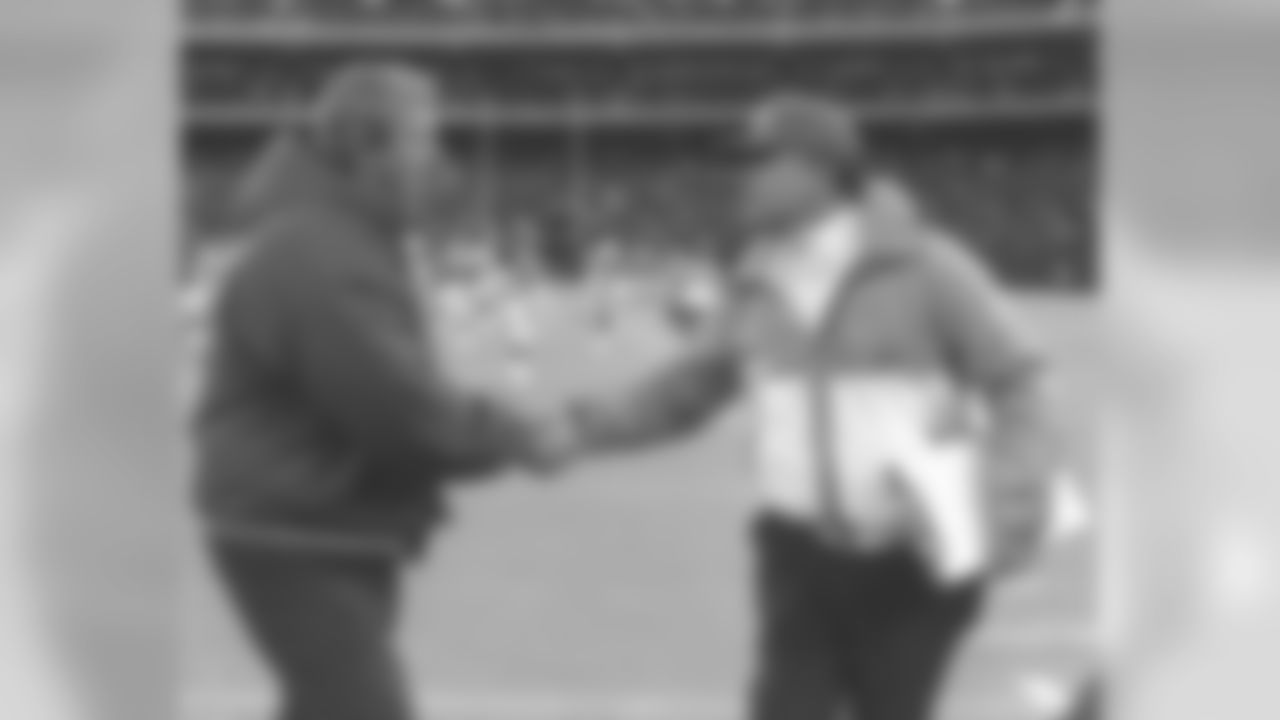 New York Jets coach Joe Walton, right, greets New York Giants coach Bill Parcells following their game in the Meadowlands.