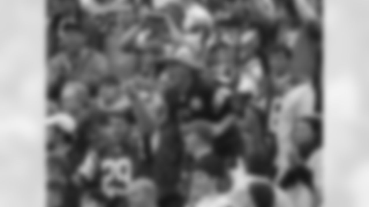 2009 Week 3 - Jets vs Titans Photos