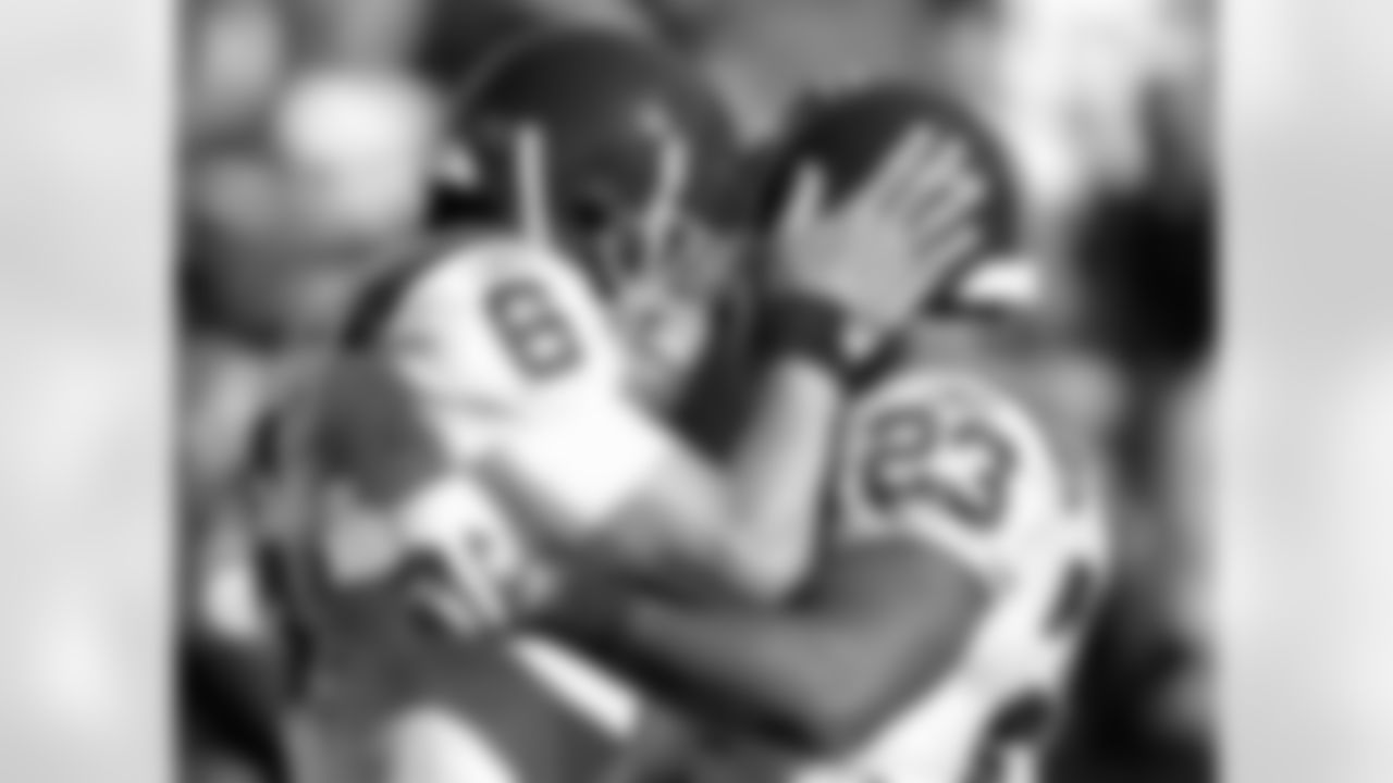 2009 Week 7 - Jets at Raiders Photos