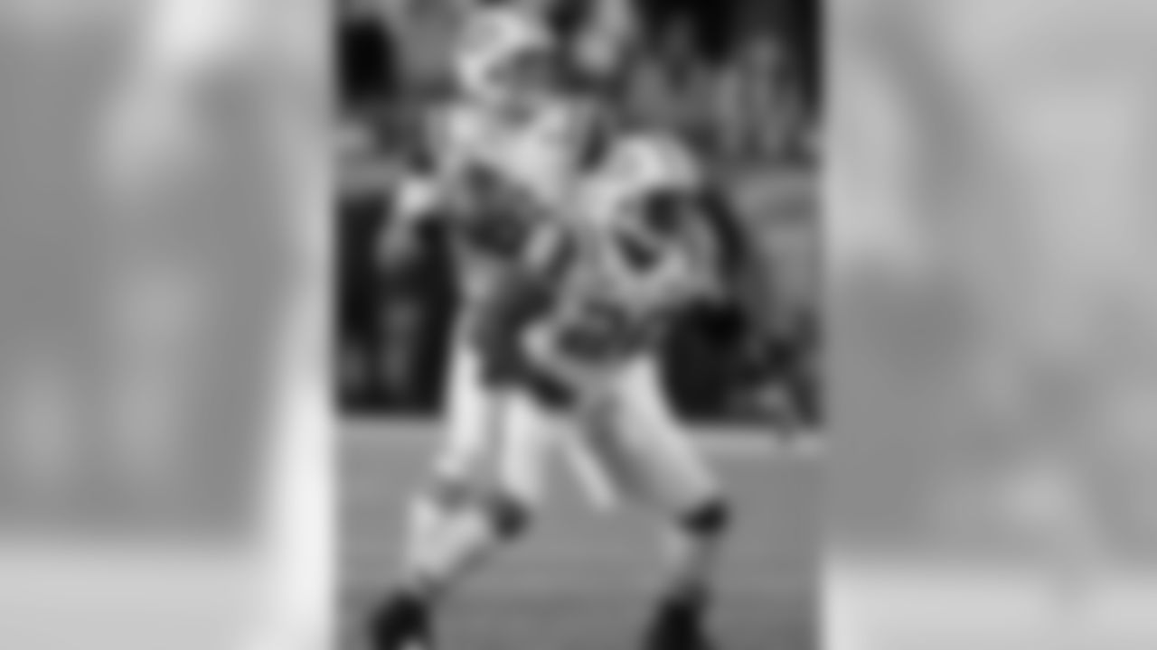2009 Week 11 Jets at Patriots Photos