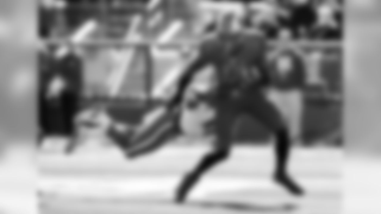 Tied the school career receiving TD record (20)