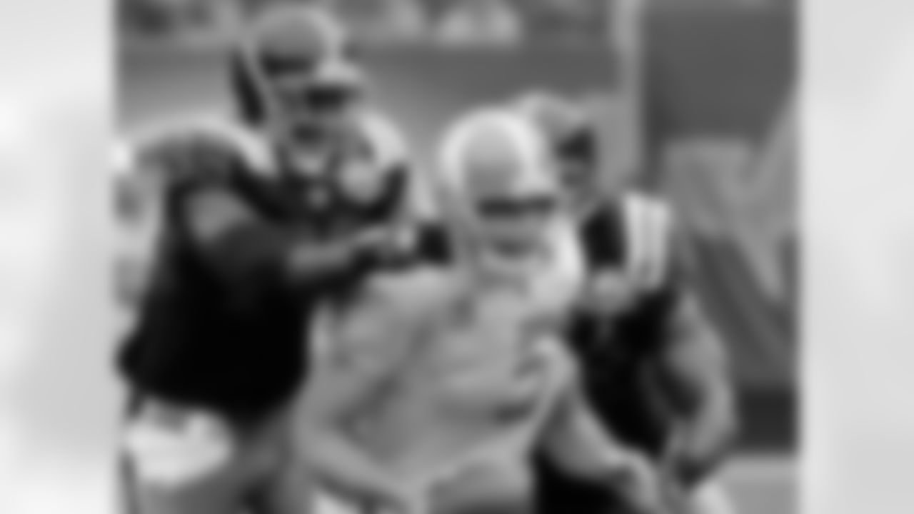 2009 Week 3 - Jets vs Titans Photos