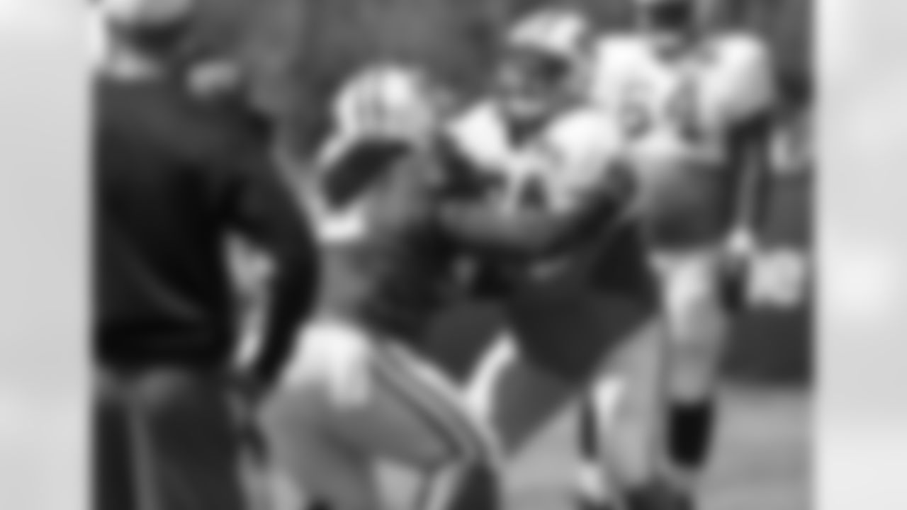 DL Damon Harrison and C Nick Mangold