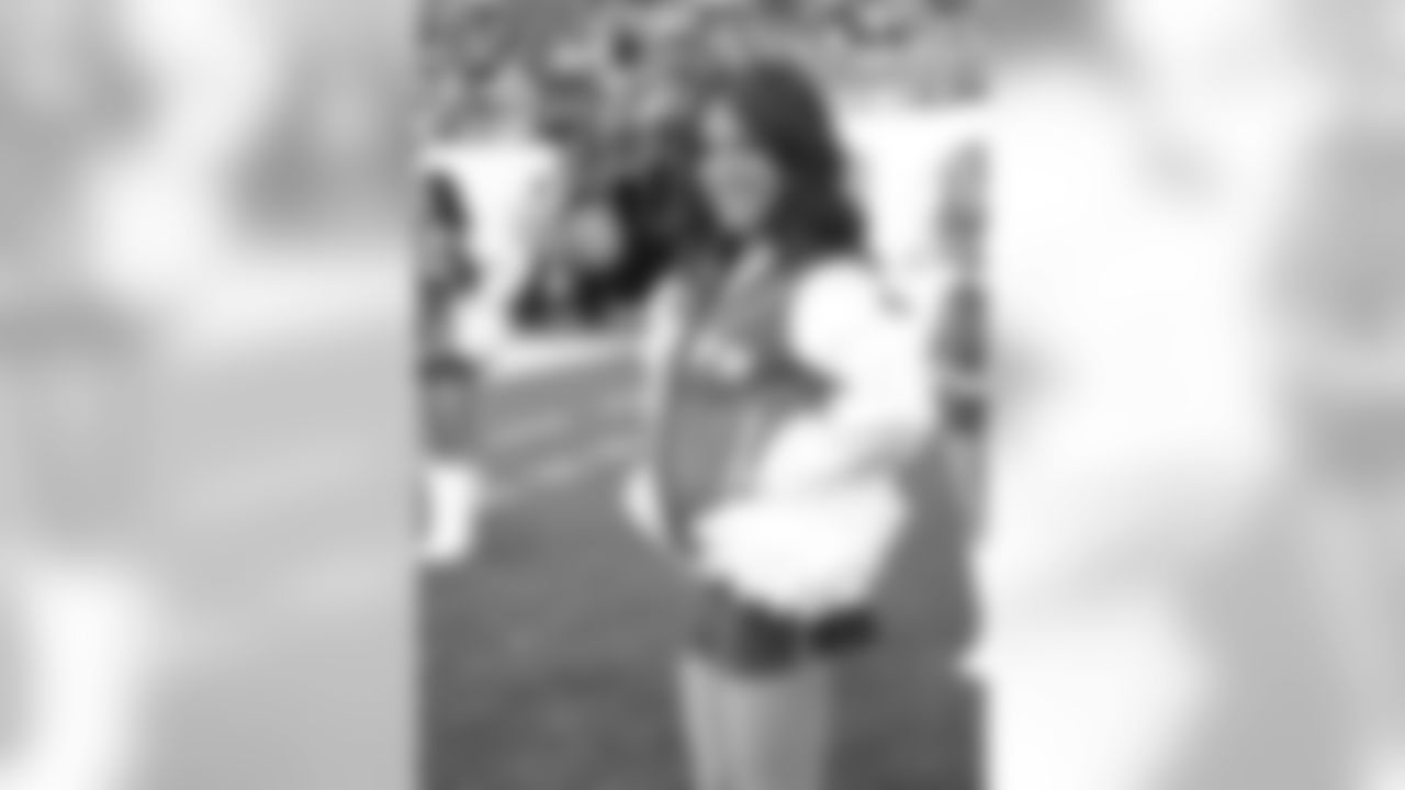2010 Week 11 Jets vs Texans Flight Crew Photos