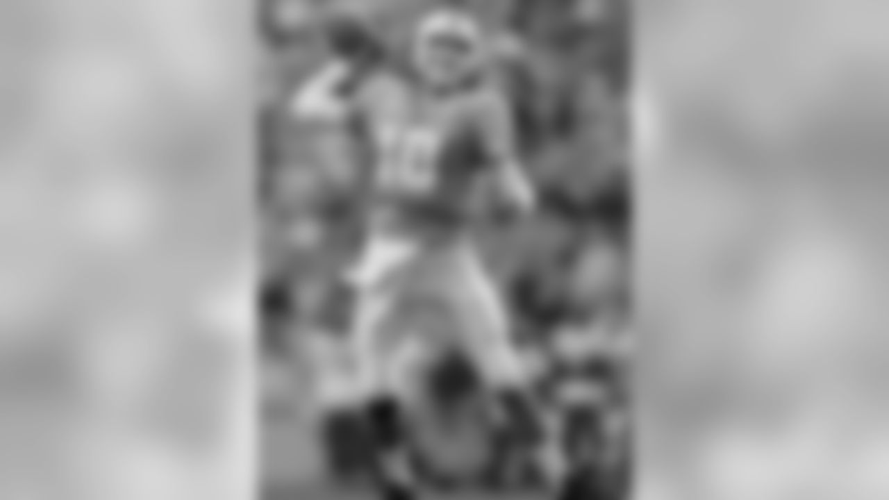 QB Erik Ainge