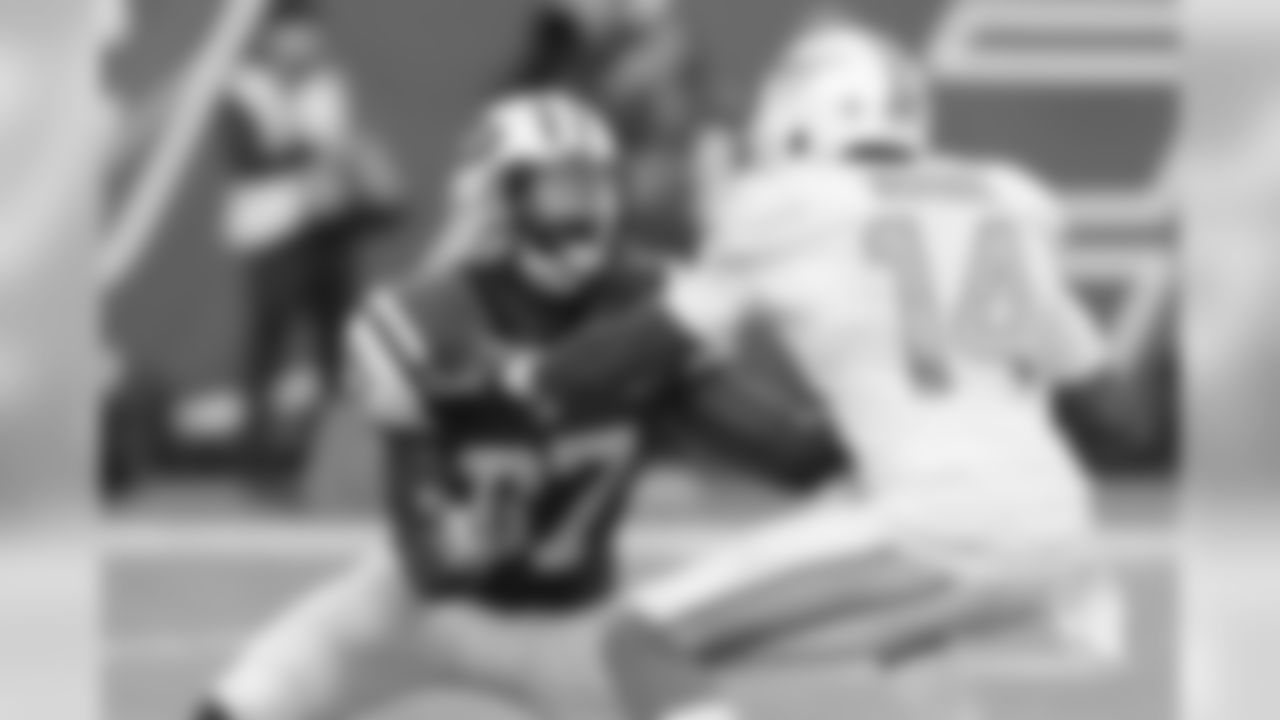 S - Jaiquawn Jarrett