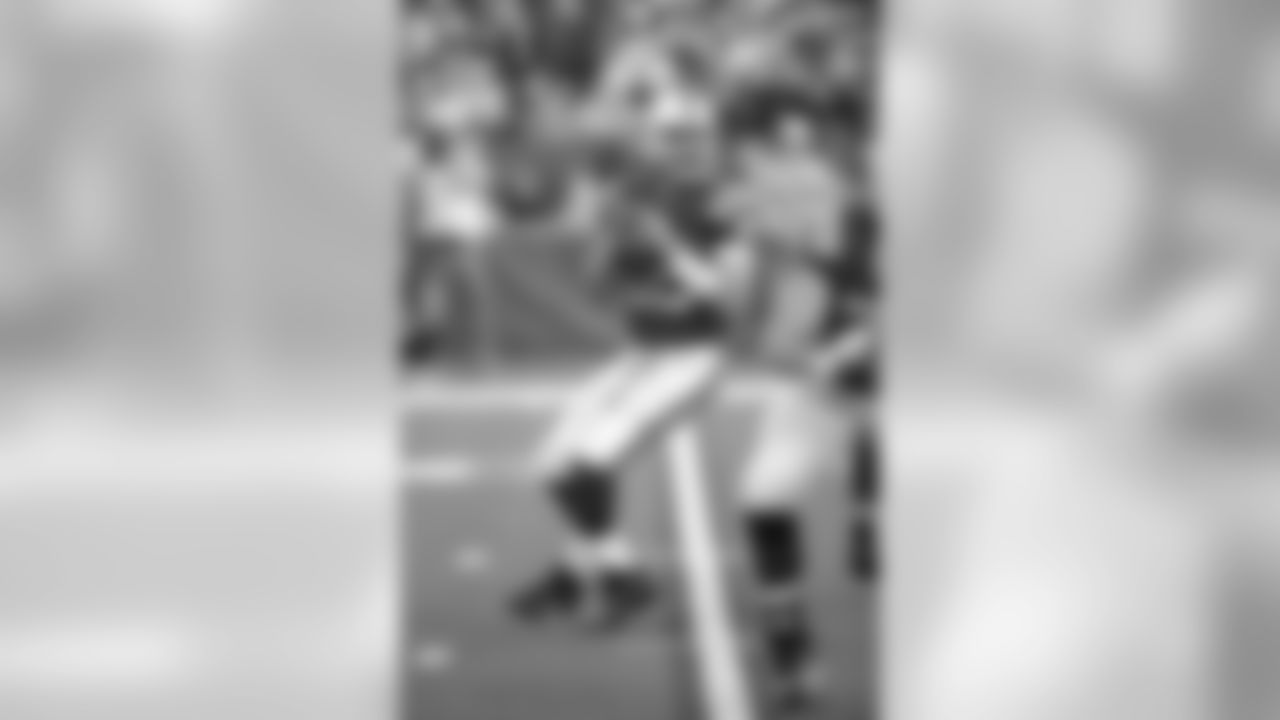 QB Andrew Luck