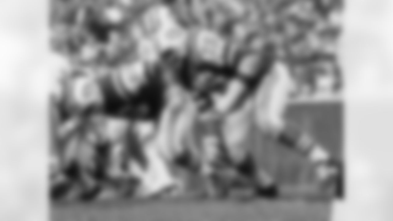 Winston Hill Photos