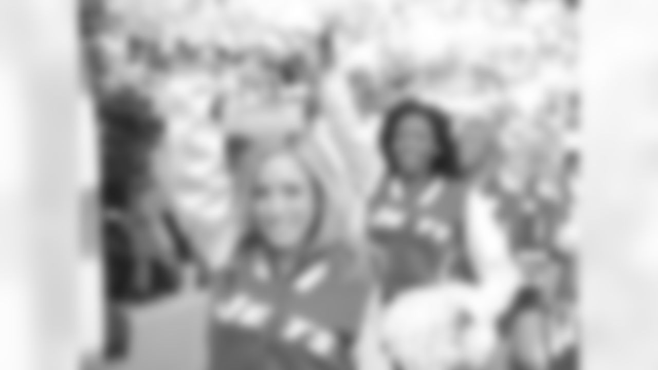 2010 Week 11 Jets vs Texans Flight Crew Photos