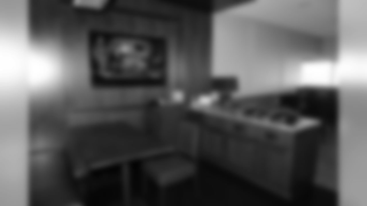Kitchen and Dining Area in the Hertz Suites