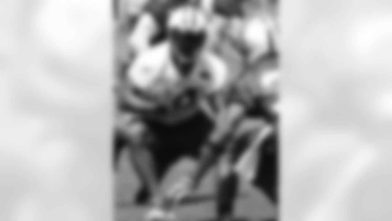 RB #21 LaDainian Tomlinson - Juking
