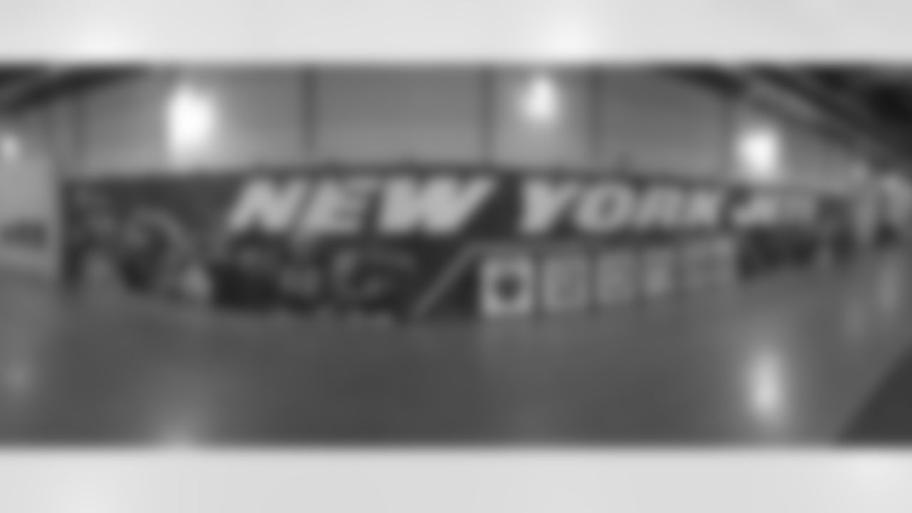 New York Jets 2015 Locker Room Tunnel