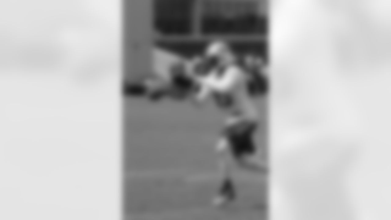 WR T.J. Graham