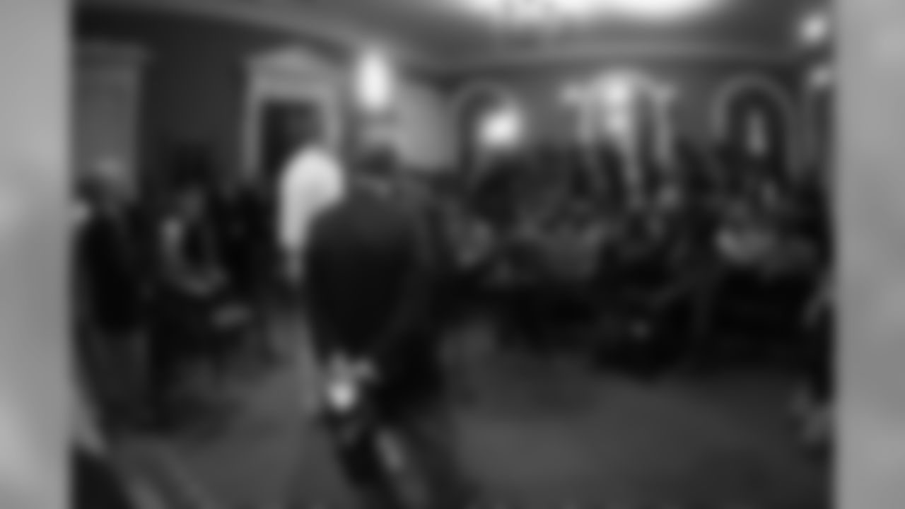 08 Brett Favre welcomed at City Hall